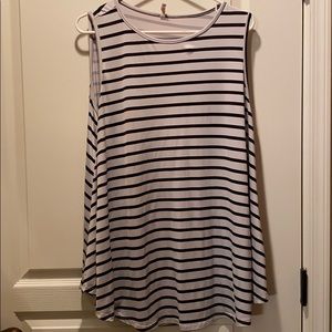 Black and white stripe tank